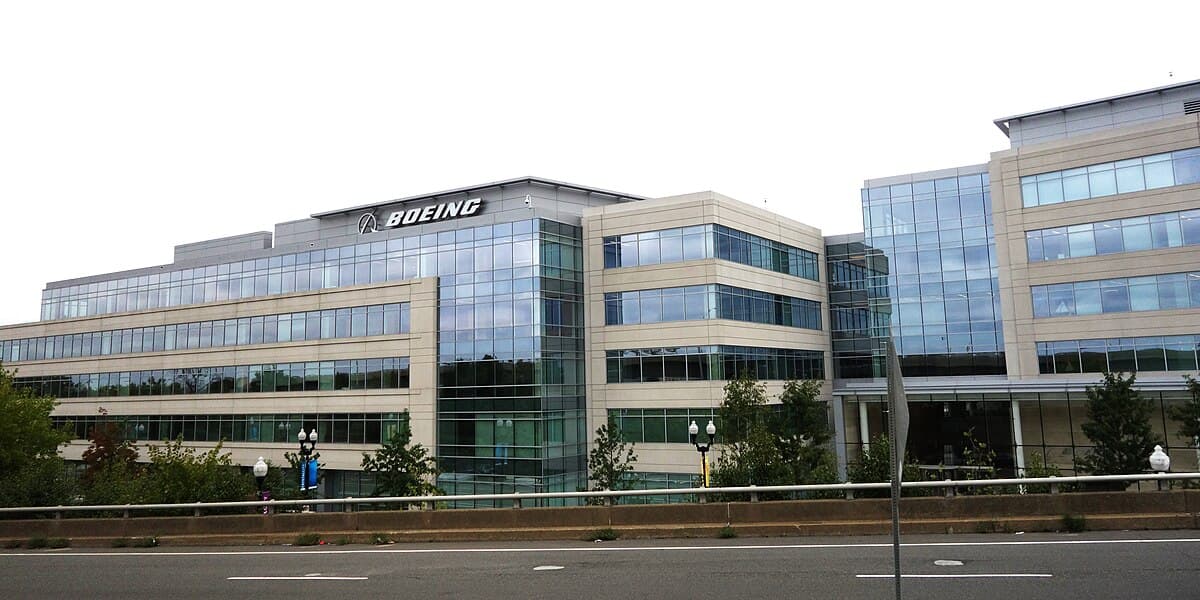 flygplansleverans försenad