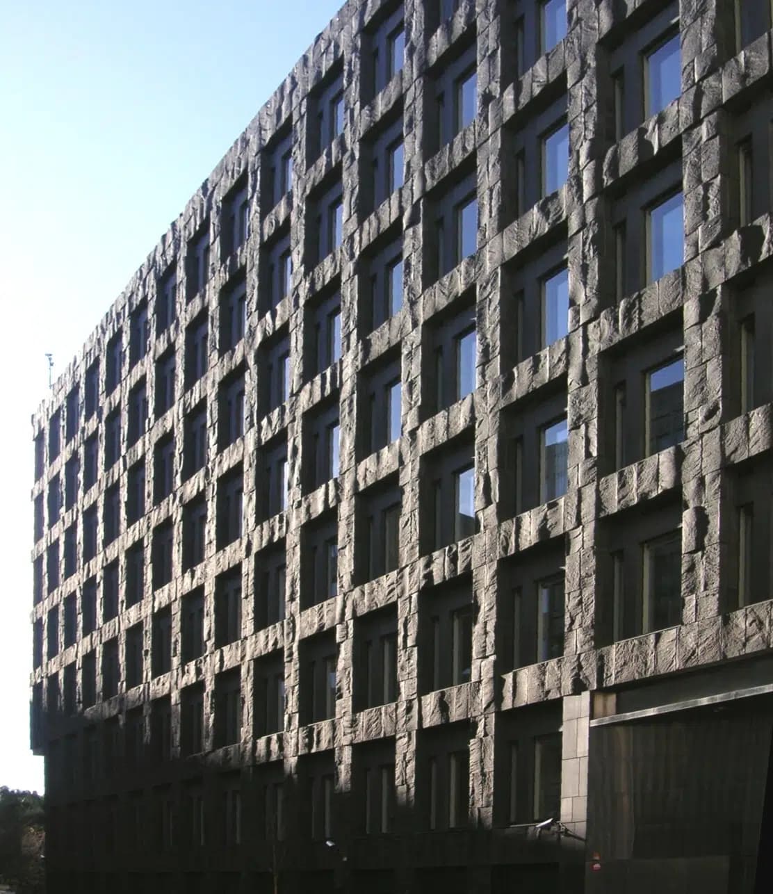 Fasaden av Riksbankens byggnad i Stockholm.